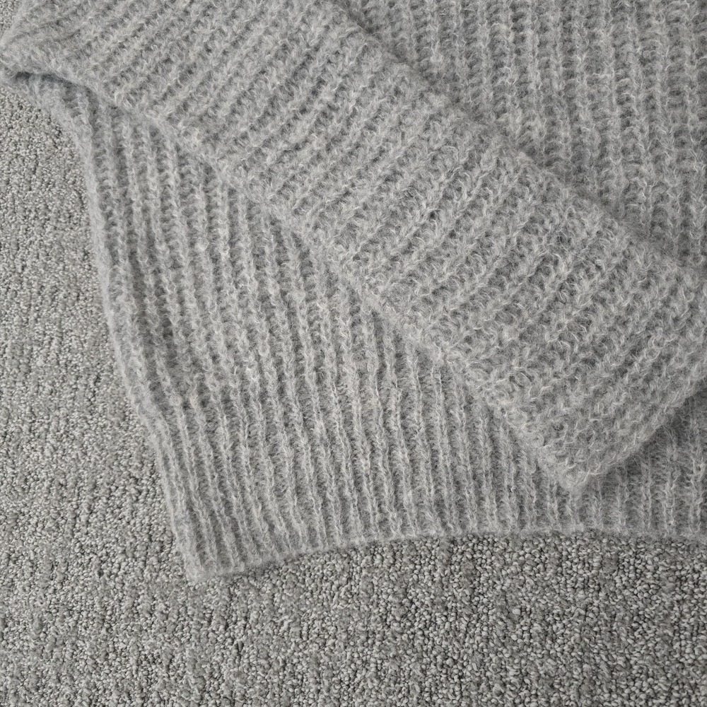 Free People‎ M Oversize Sweater Alpaca Dolman Sleeves Moonbeam V-Neck Gray - Picture 2 of 8